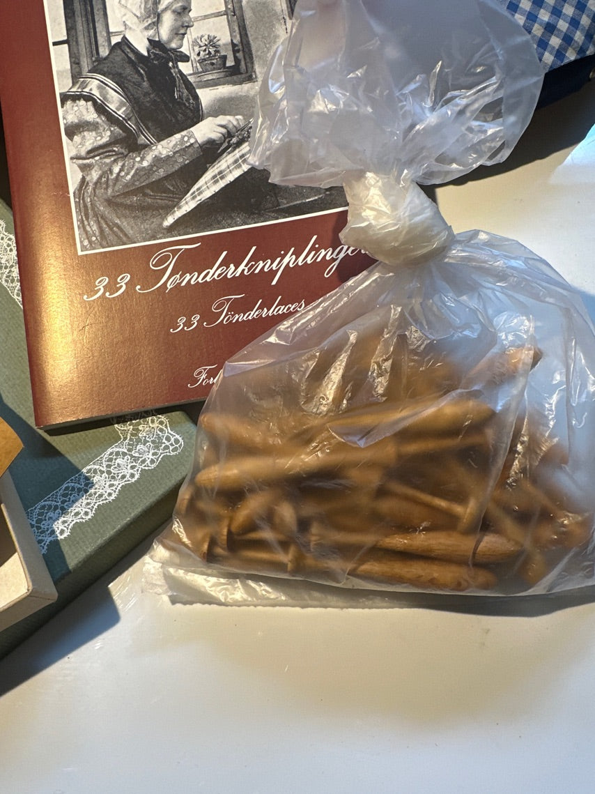 Kniplebræt med tilbehør