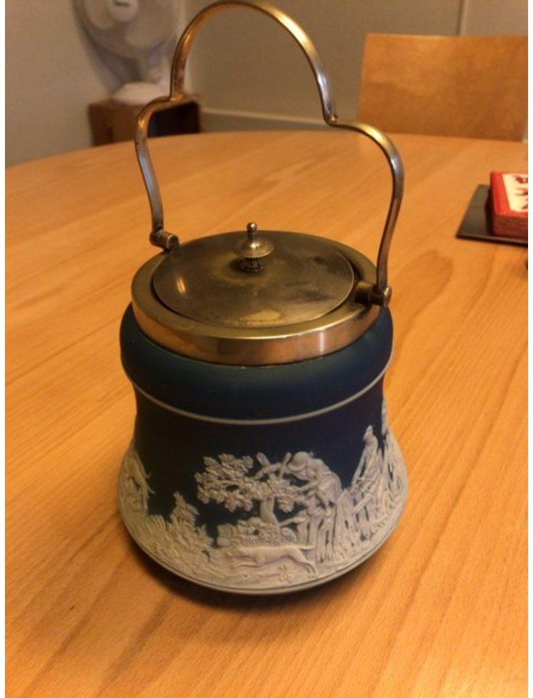 Kagekrukke med jagtscener