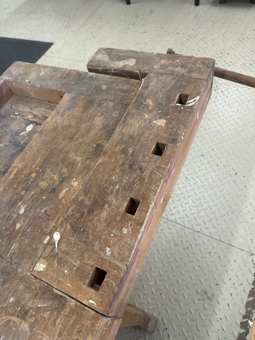 Høvlebænk med patina