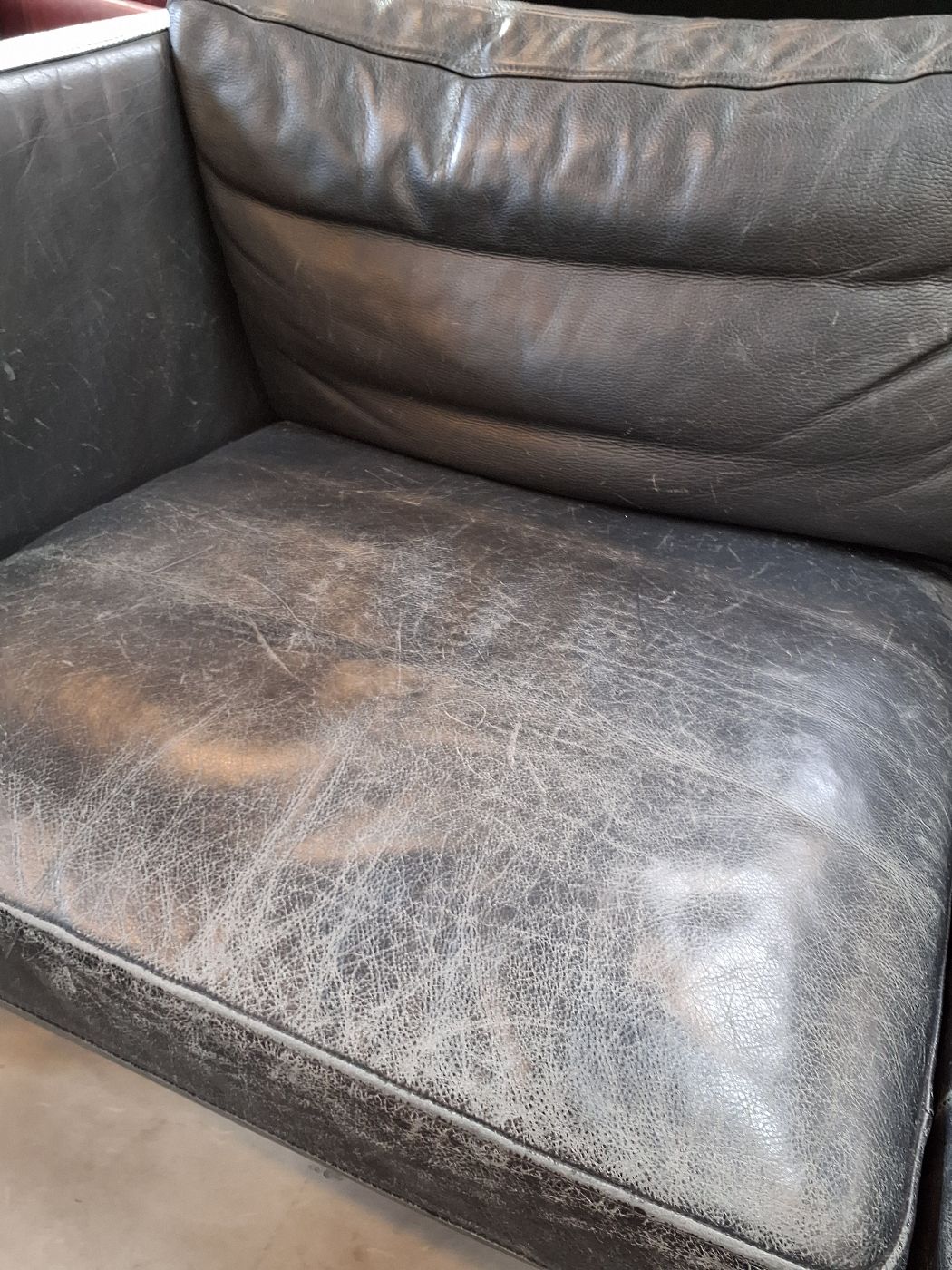 Klassisk dansk 2-pers. lædersofa