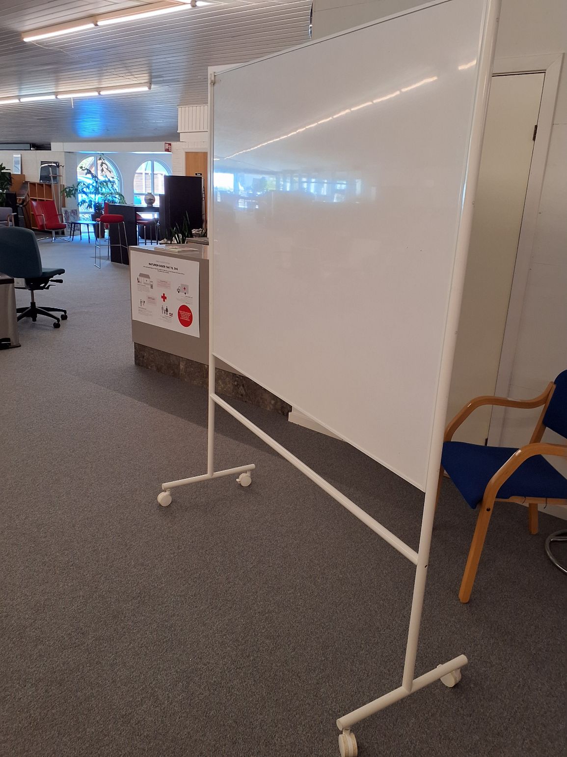 Whiteboard på hjul  - 8033