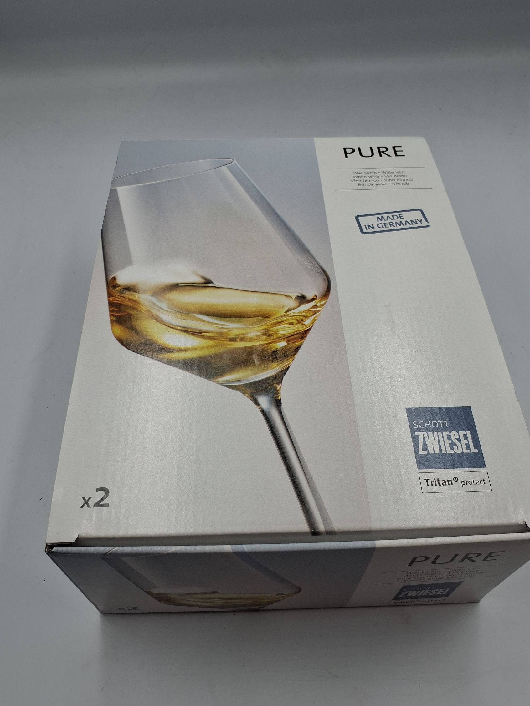 Pure hvidvins glas