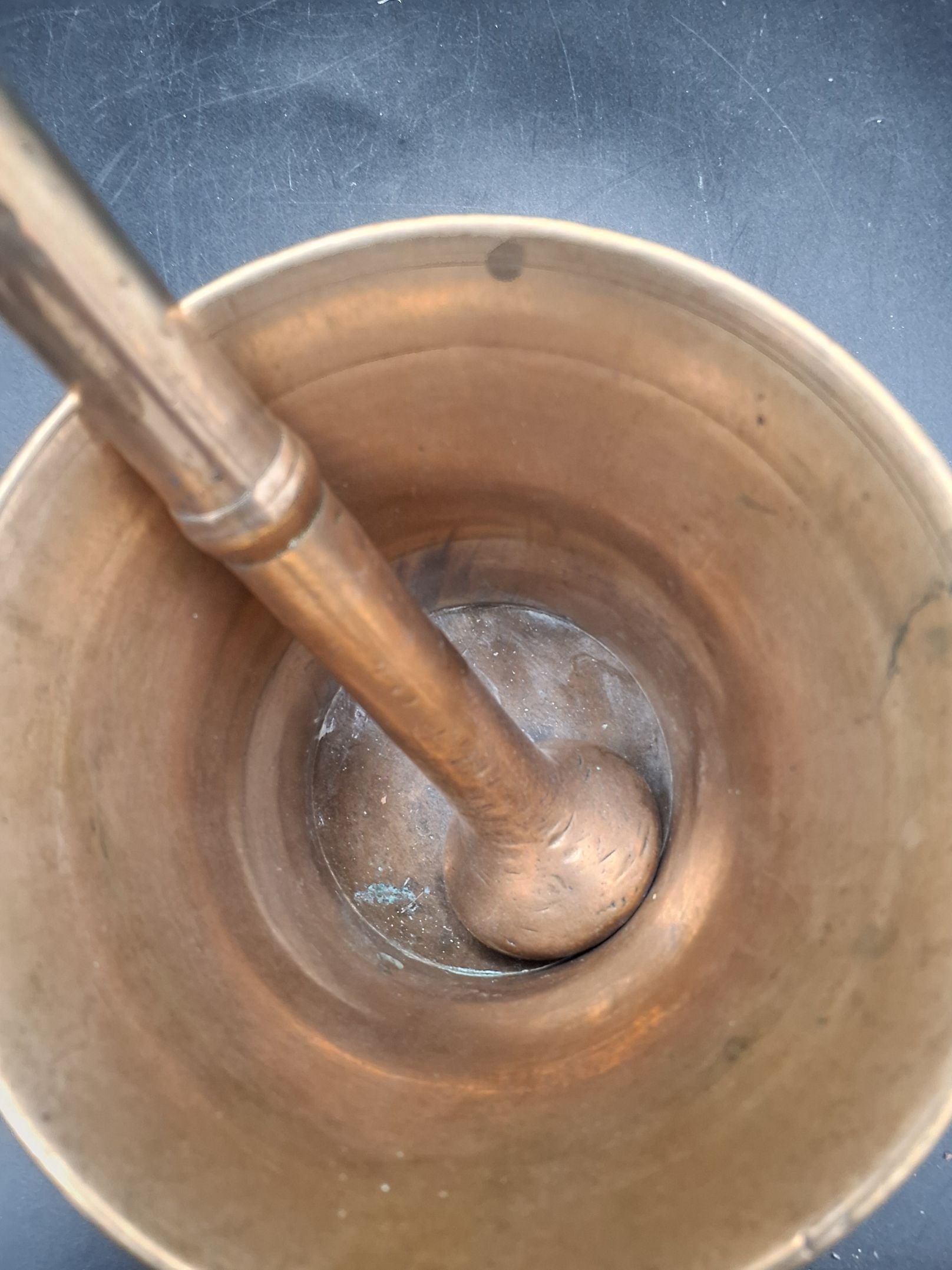 Messing mortet