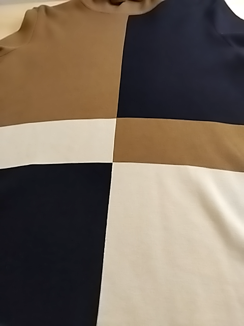 Bluse i uld ukendt mærke