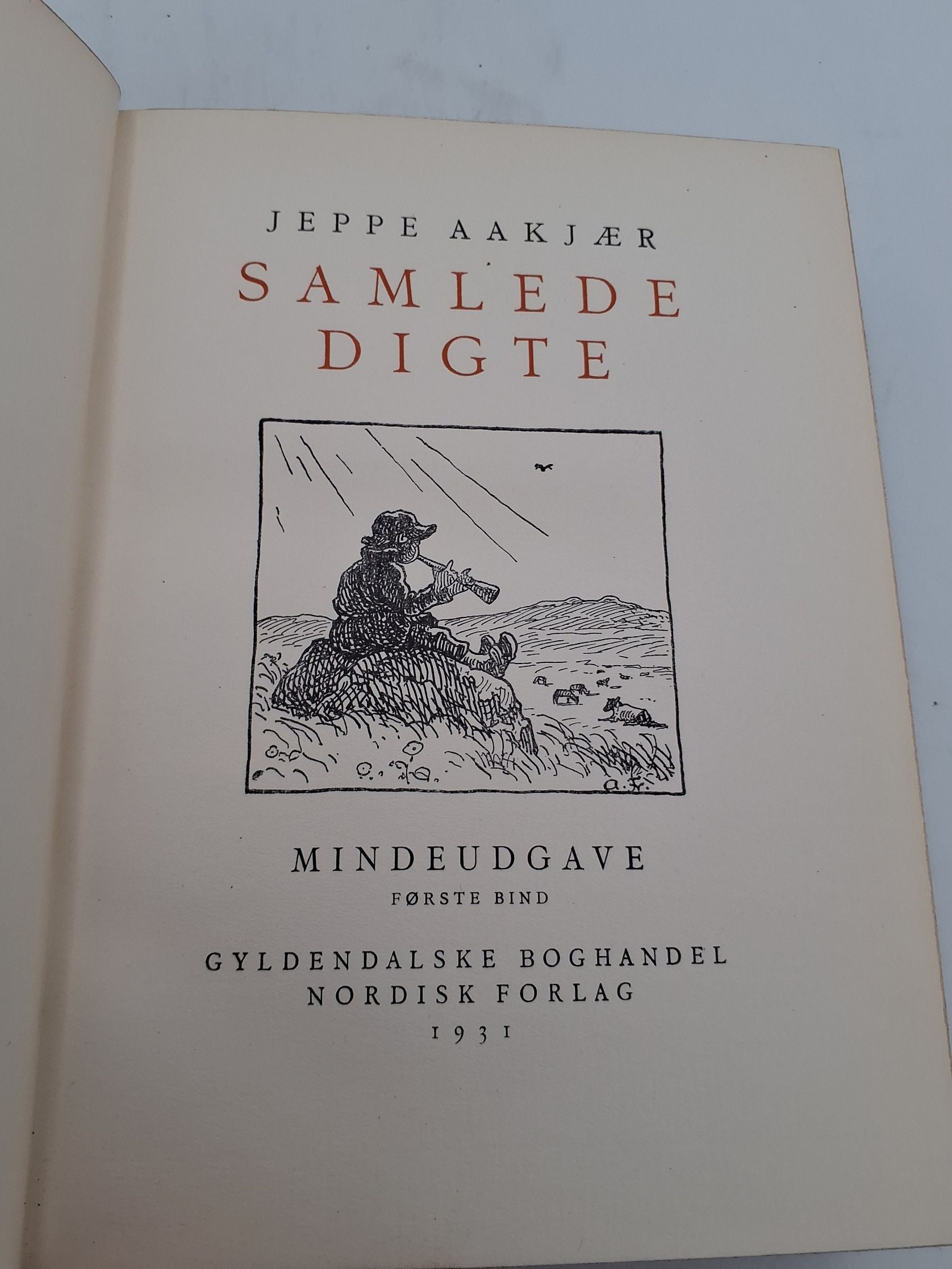 Aakjær, Jeppe: "Samlede digte", mindeudgave, bind 1-3. Udgivet af Gyldendalske Boghandel, Nordisk Forlag, 1931.
