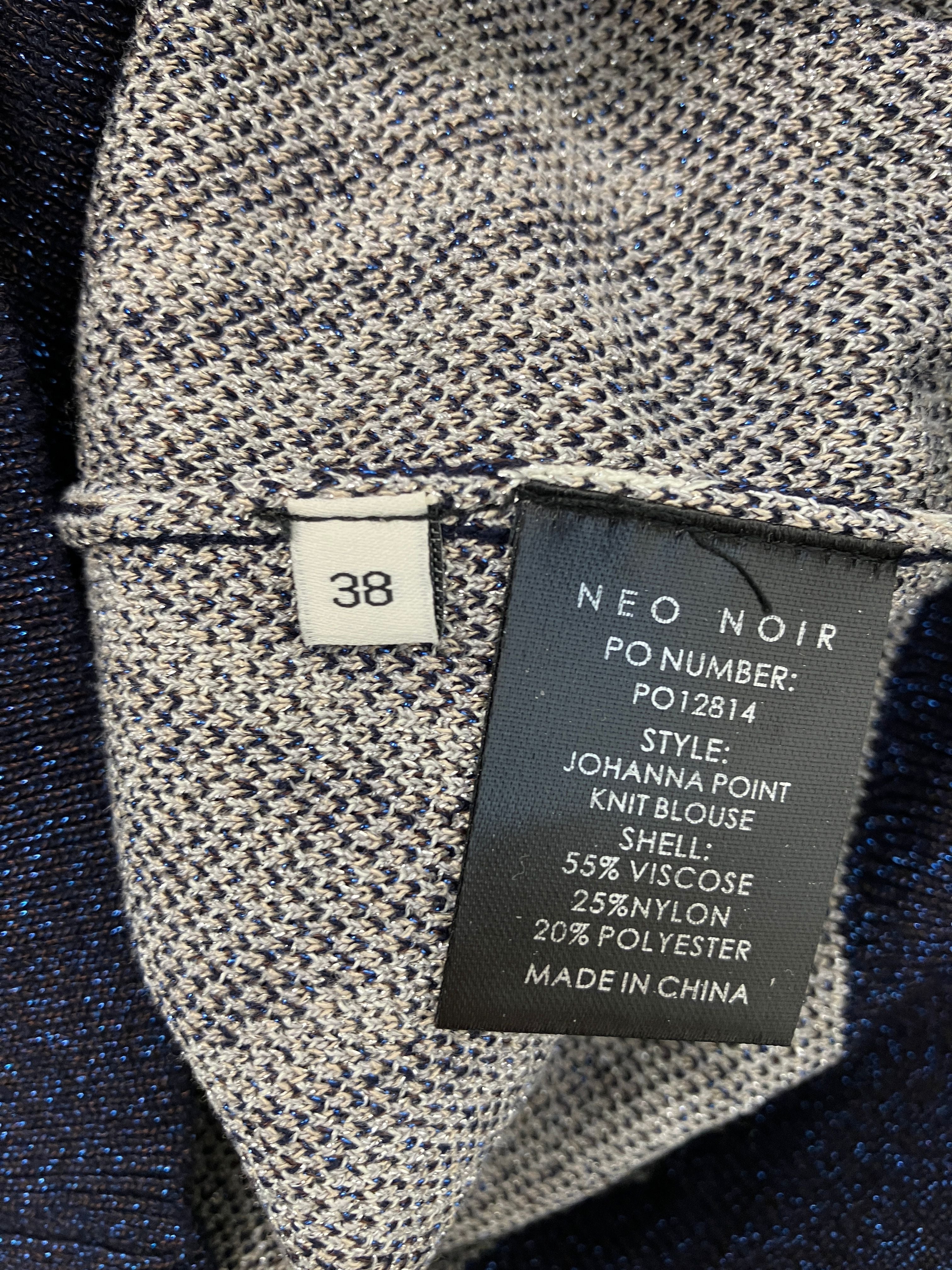 Neo Noir Bluse