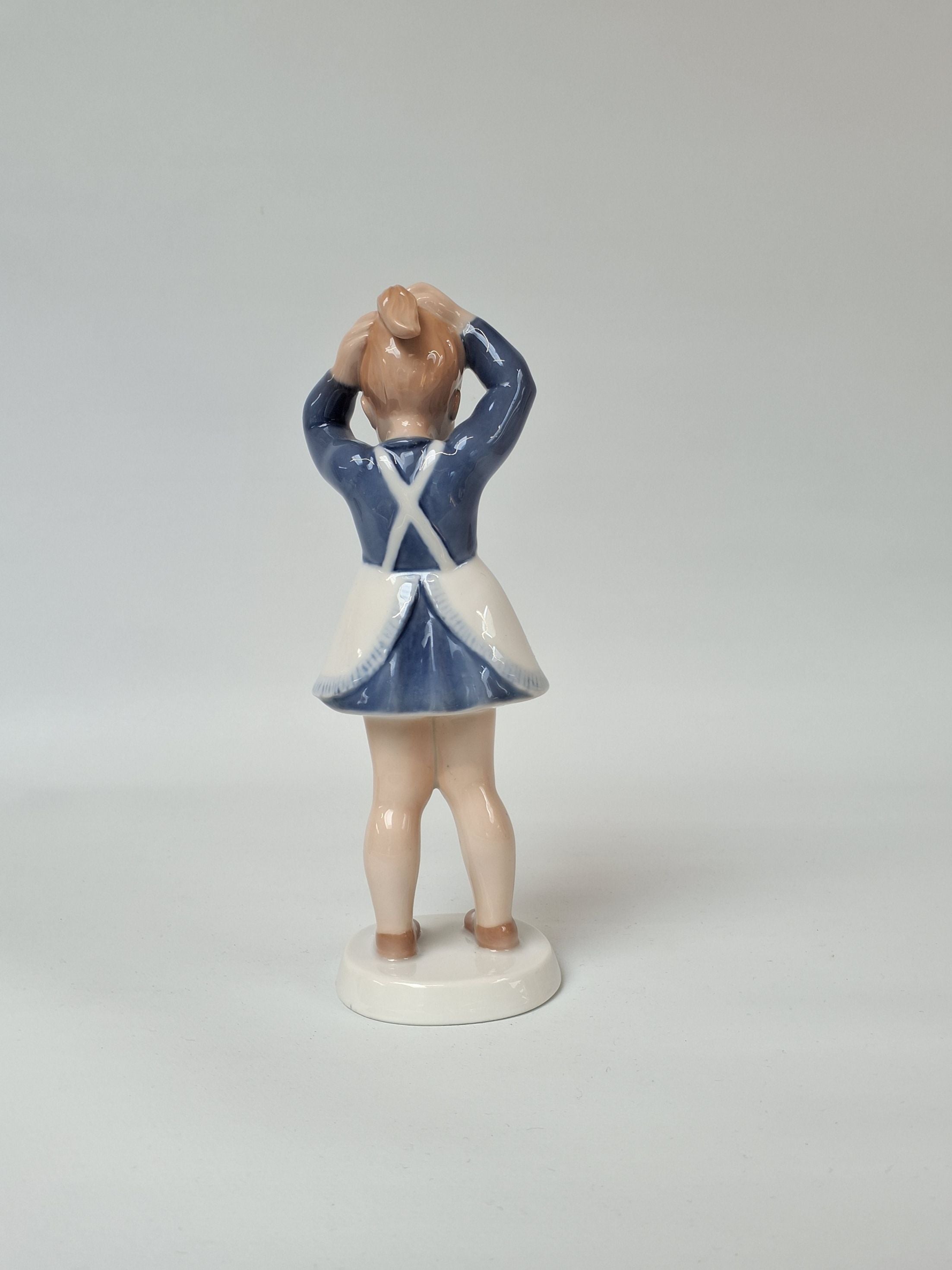 B&G porcelænsfigur nr. 2381