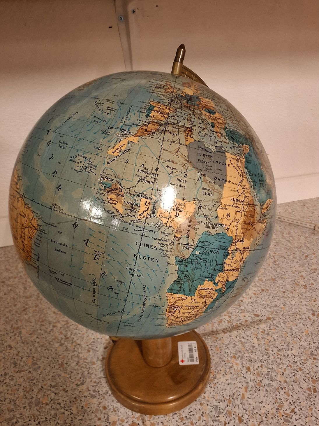 Retro globus