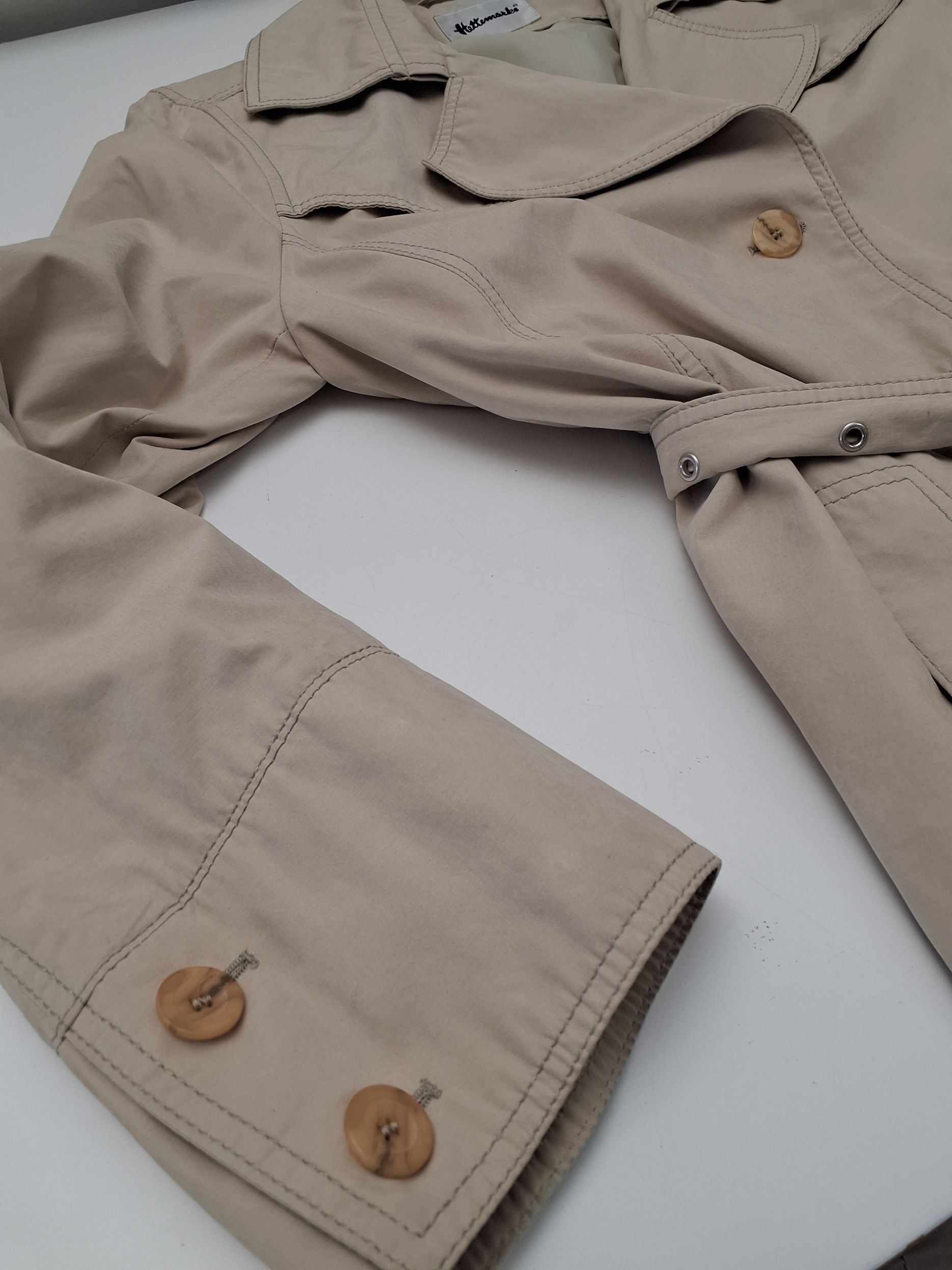 Hettemarks trenchcoat
