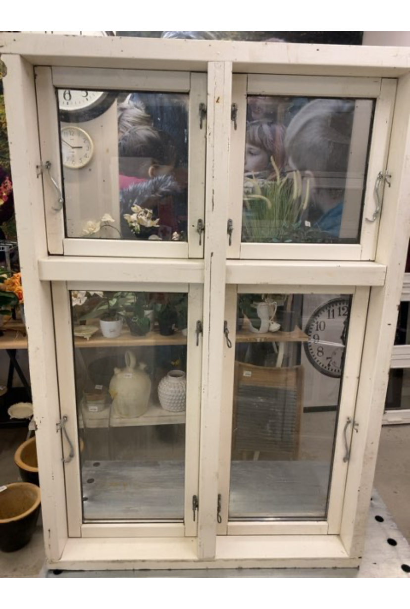Dannebrogs vindue med termoglas