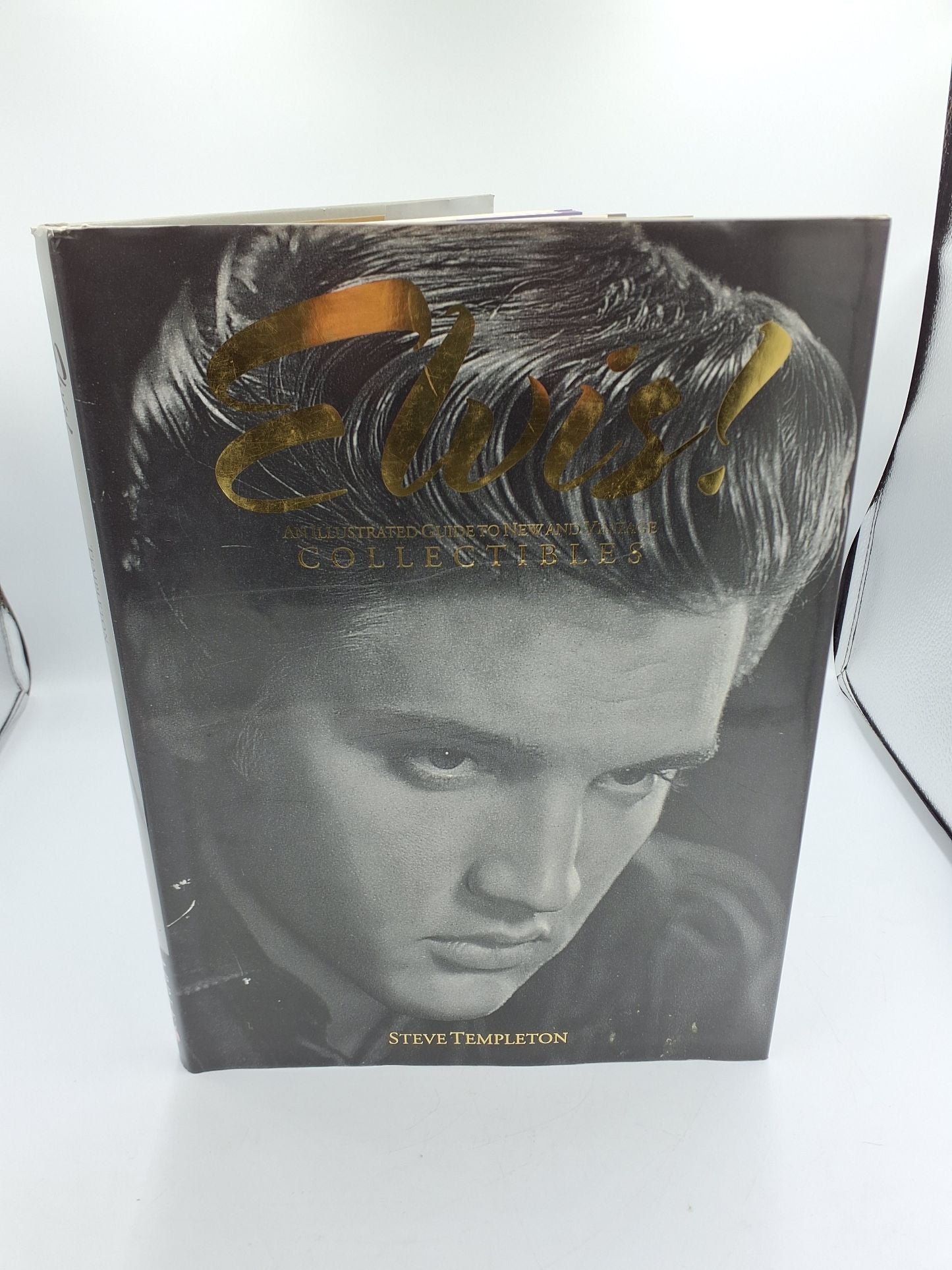 Bog: "Elvis"