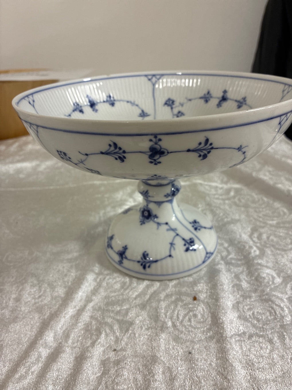 ROYAL COPENHAGEN FAD PÅ FOD