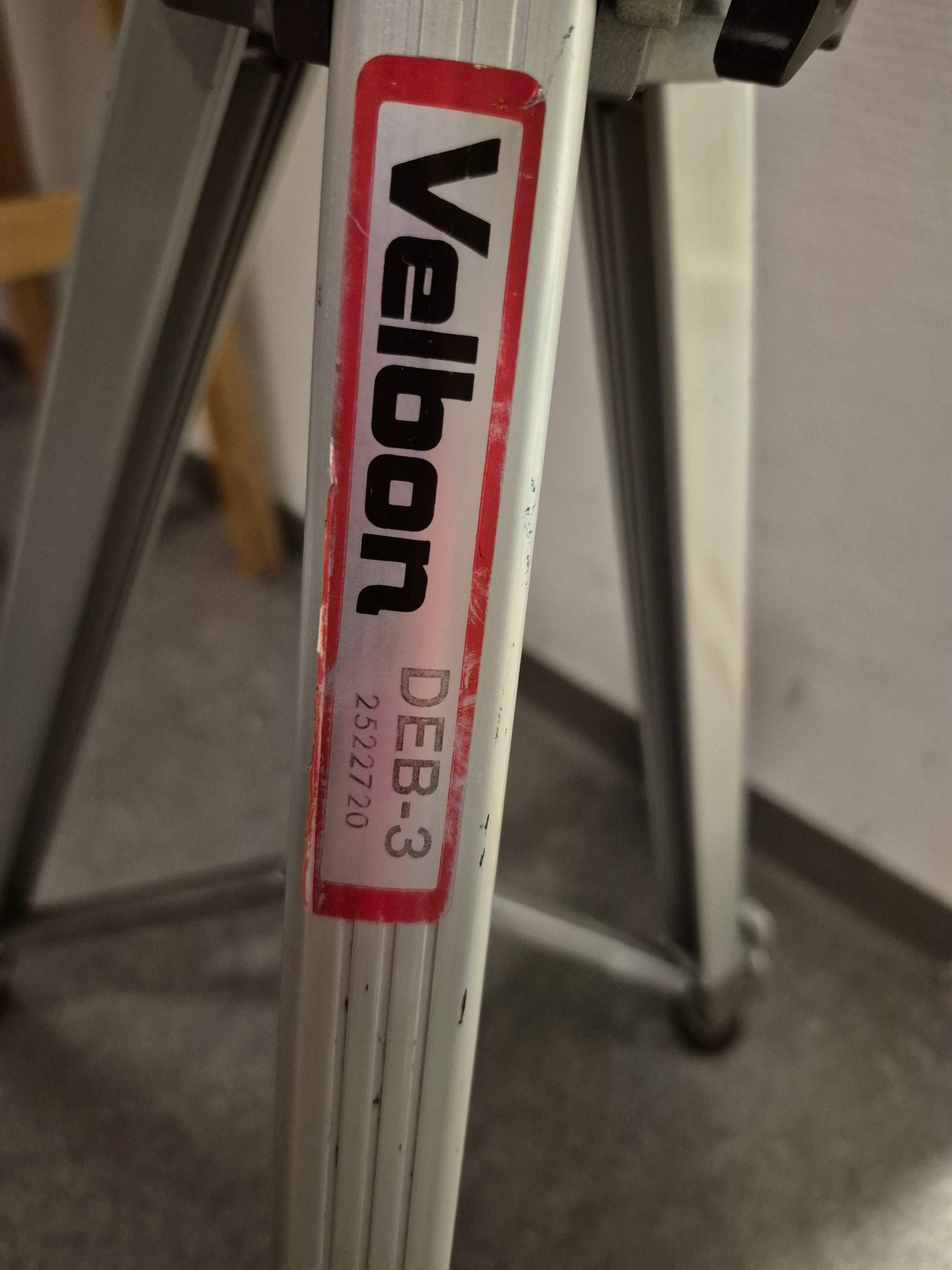 Stativ VELBON DEB 3 kraftig
