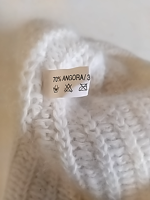 Angora/uld Hue