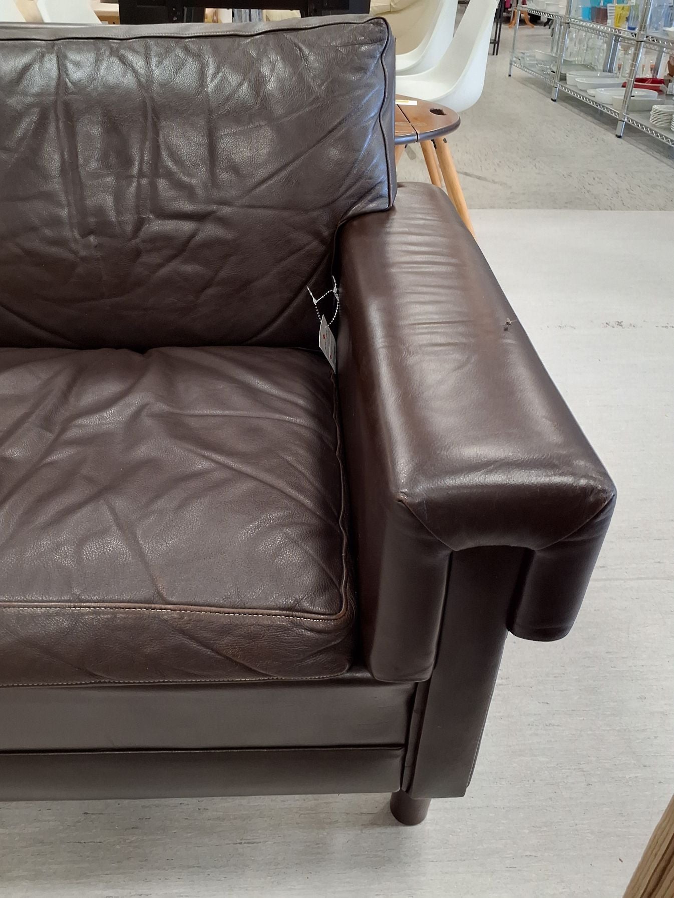 Lille brun lædersofa