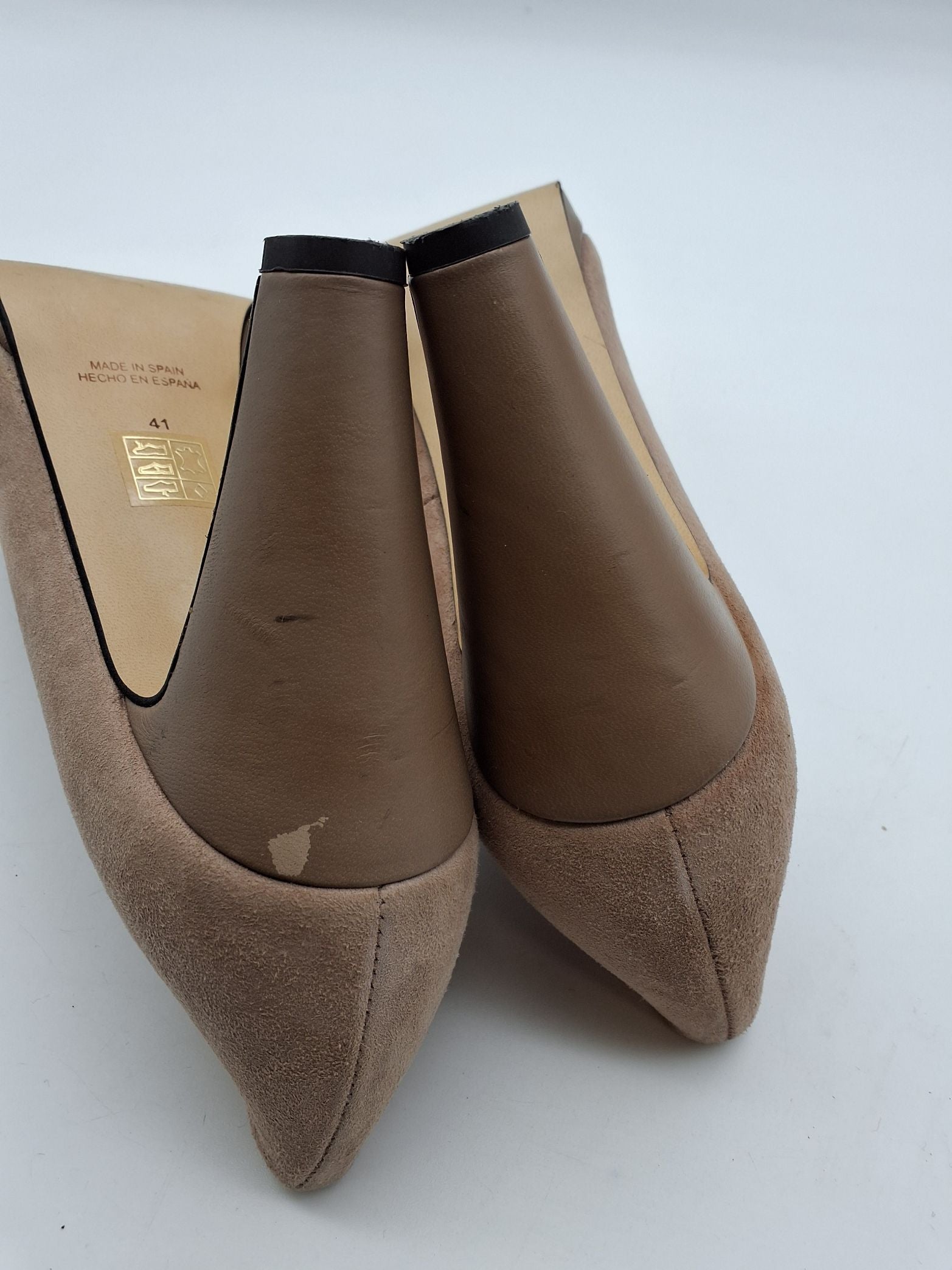 Debbie pumps