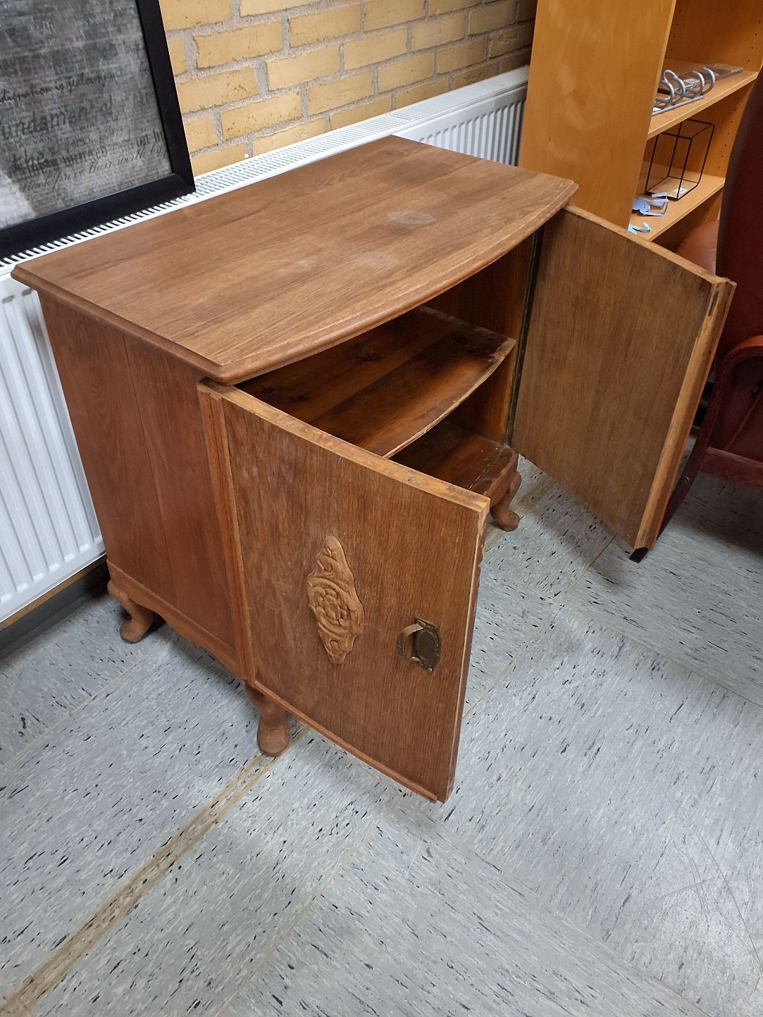 Vintage træskab lavt