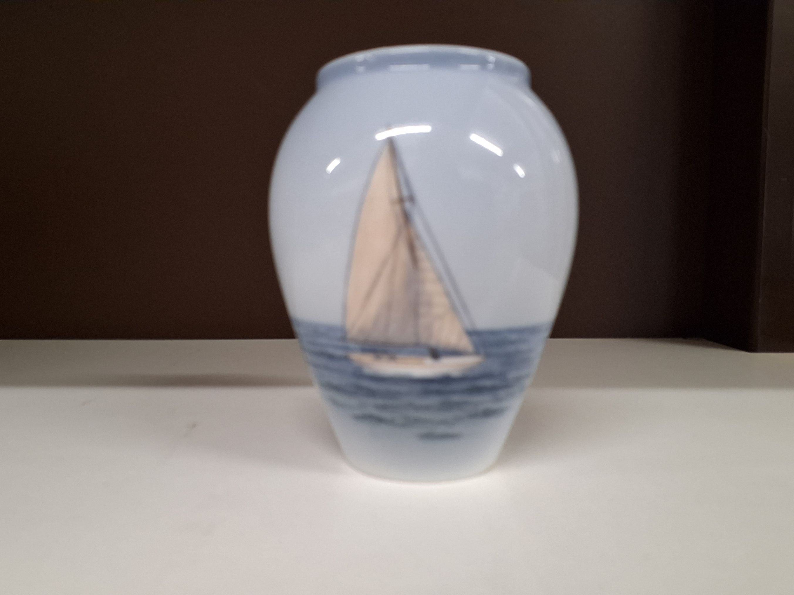 Vase Royal Copenhagen 1. sort.