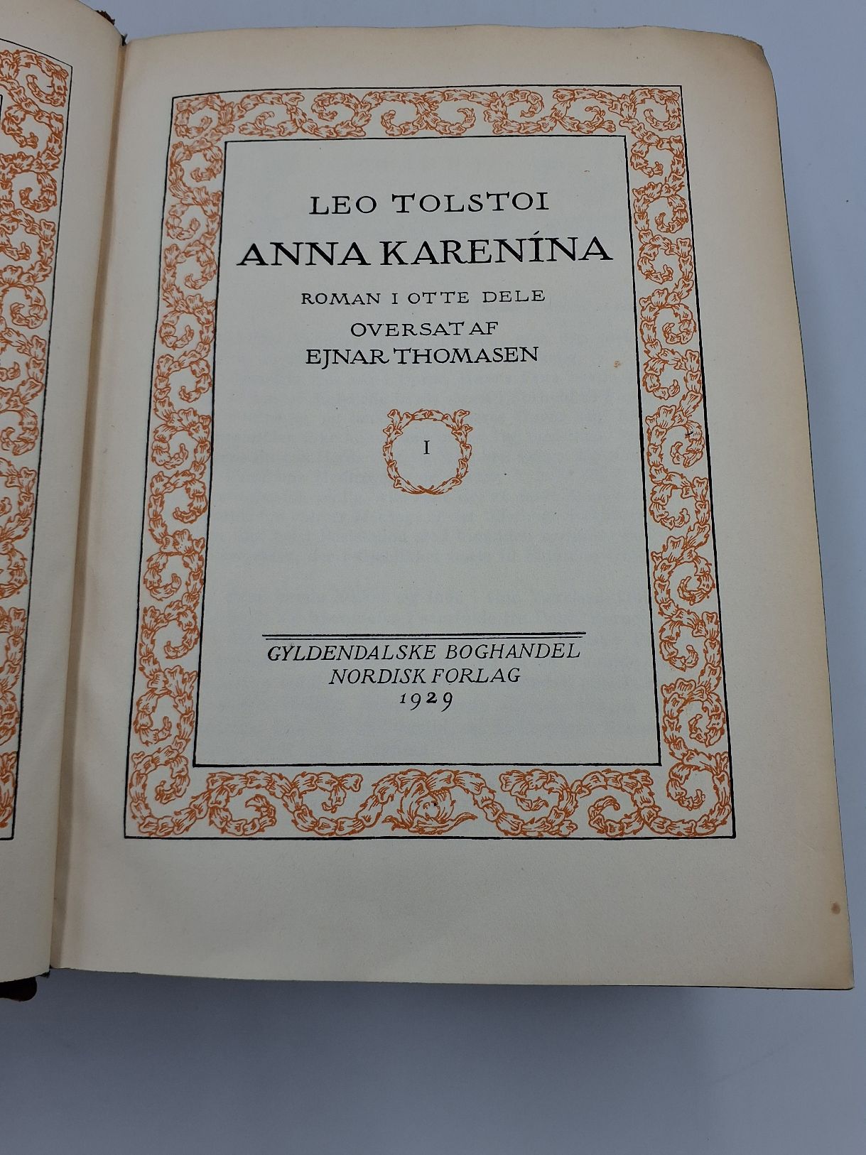 Bog: Anna Karenína