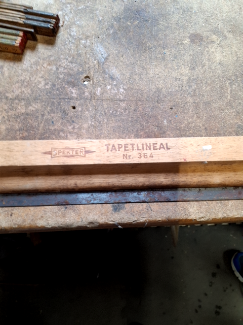 Tapetlineal
