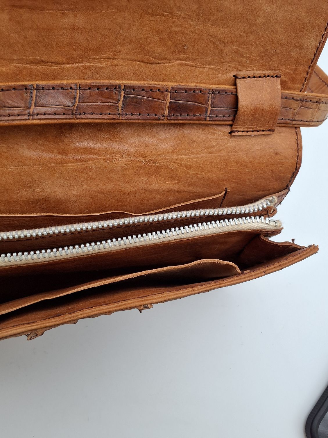 Vintage skuldertaske i krokodilleskind (Hornback)