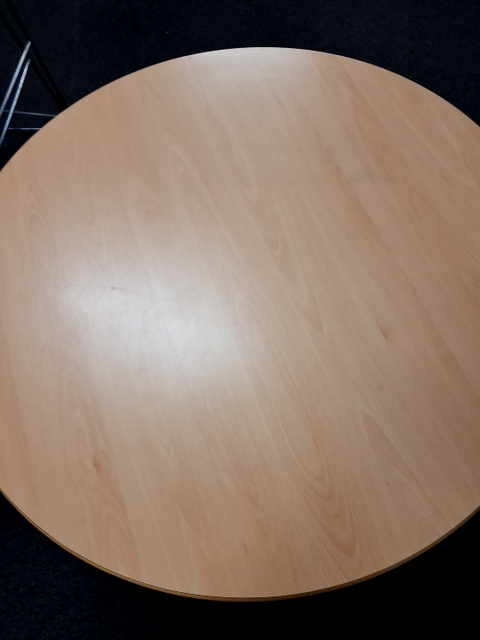 Rundt spisebord