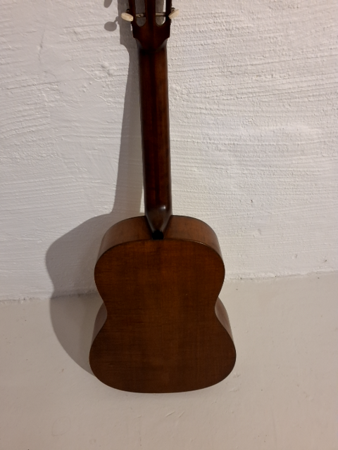 Oscar Teller Guitar