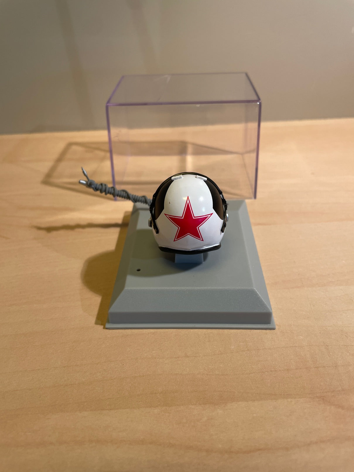 Model af Pilot hjelm