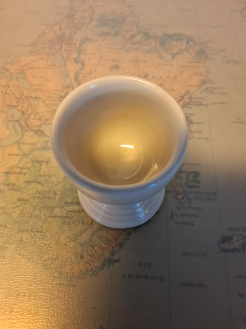 Stelton lille askebæger med vippelåg