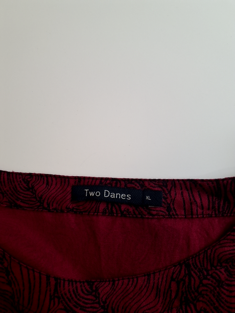 Two Danes Bluse