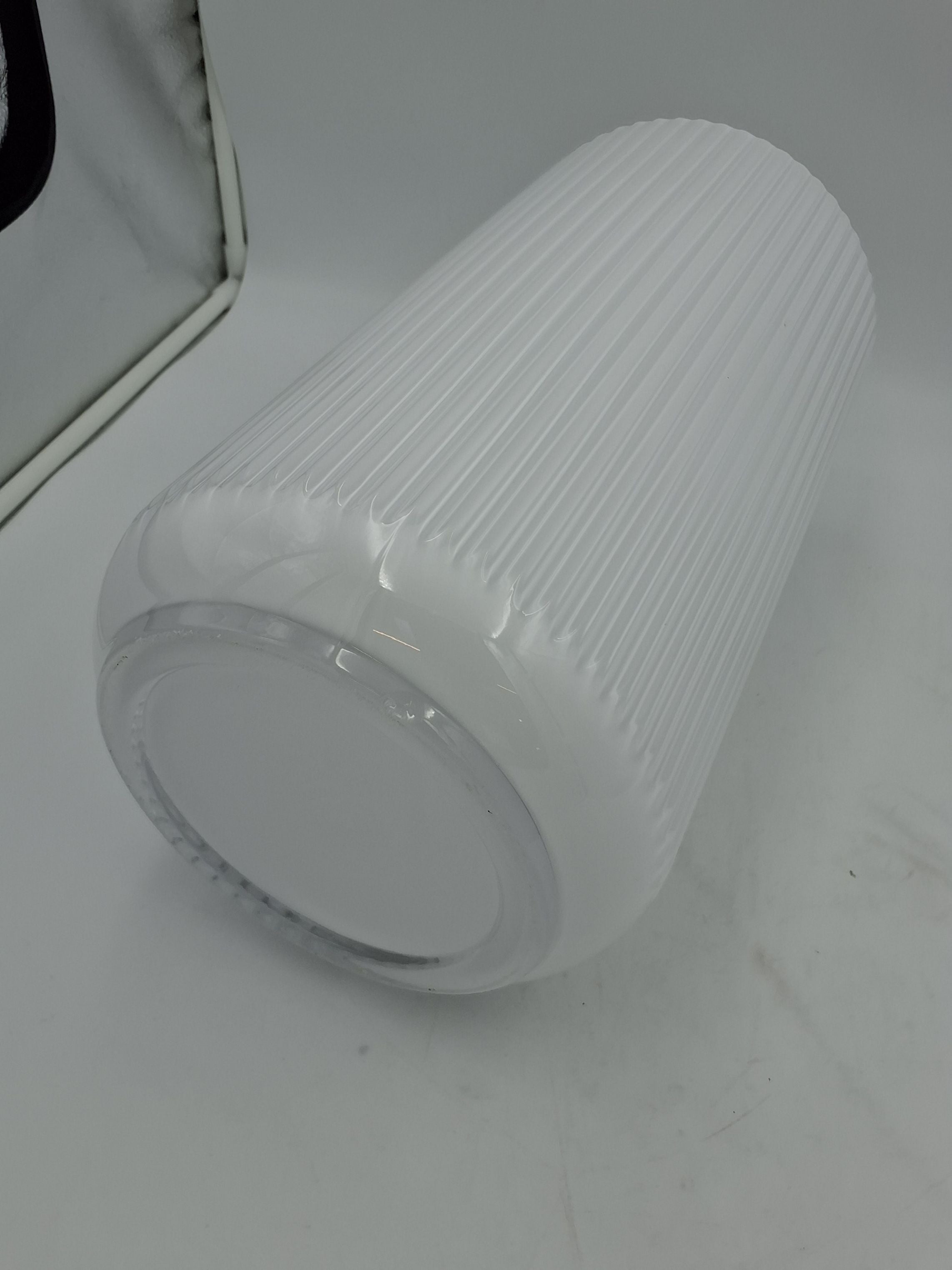 Lyngby vase i opal glas