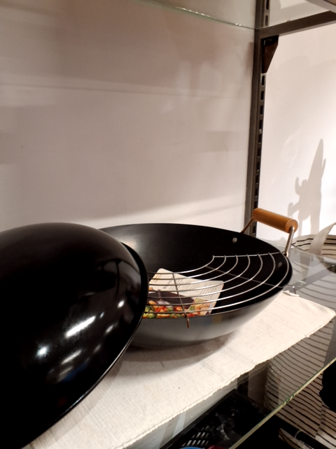 Sort Wok-gryde