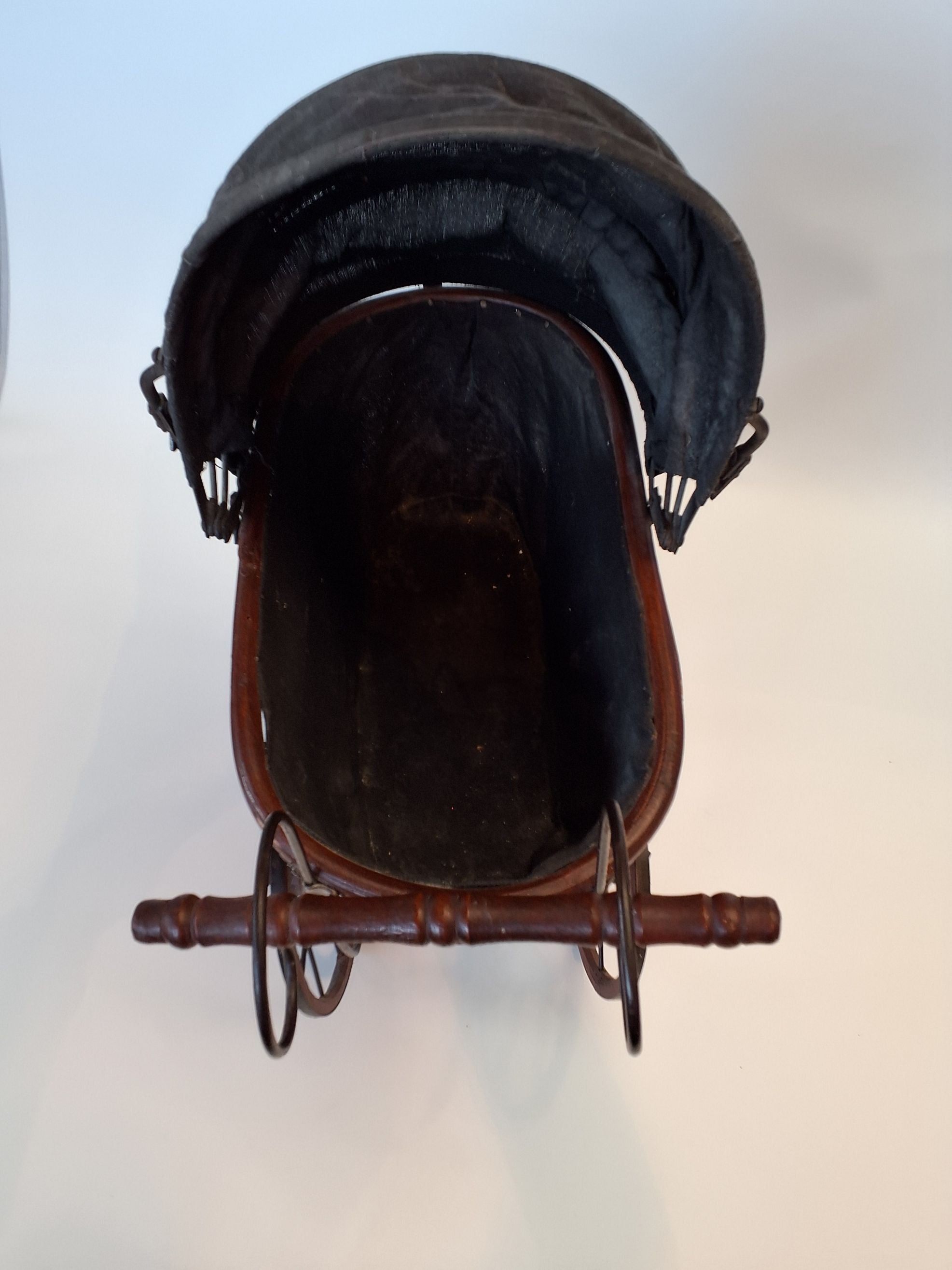 Antik Dukkevogn