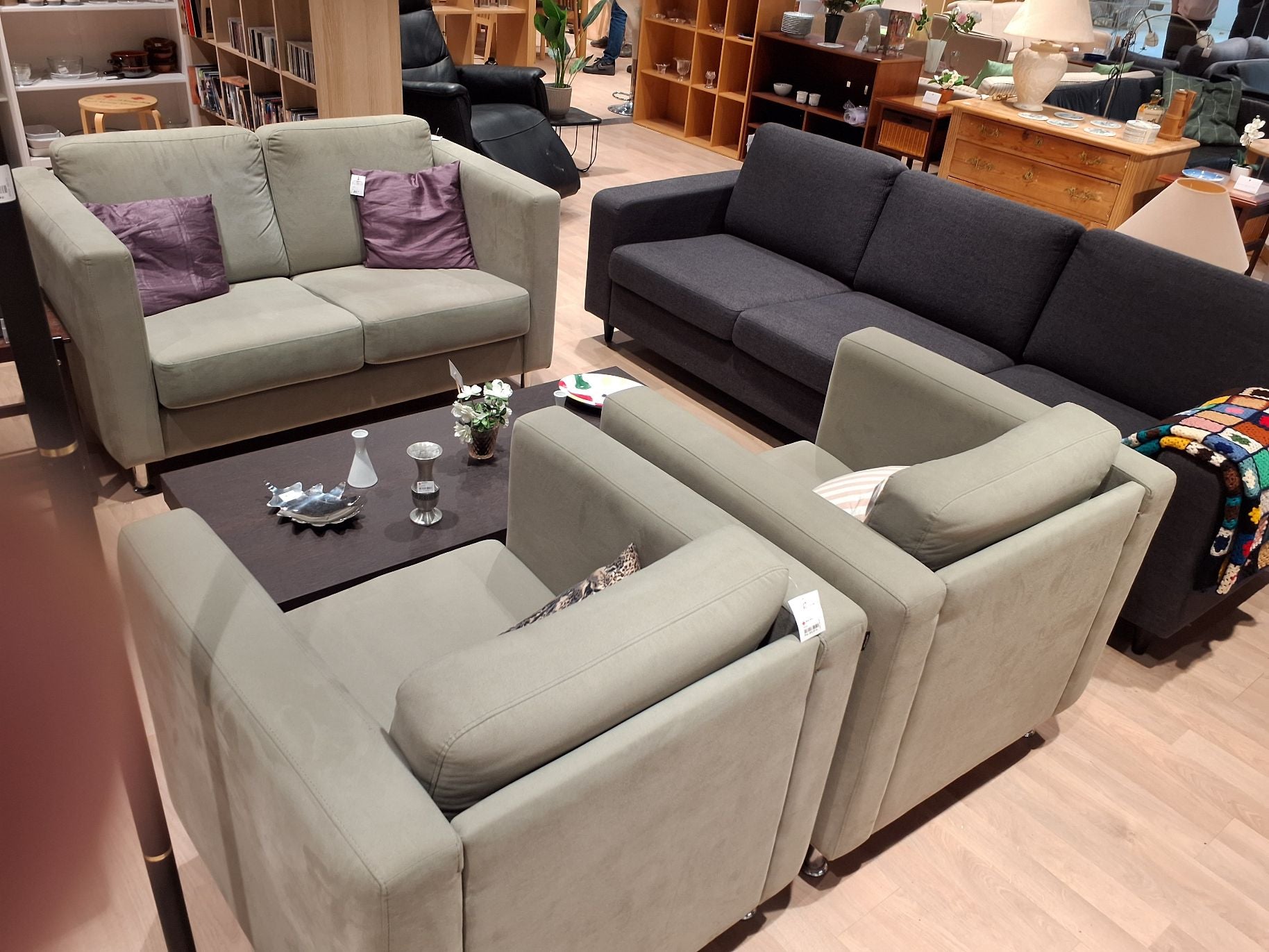 1 Sofa 2 prs og 2x1 prs fra SKALMA