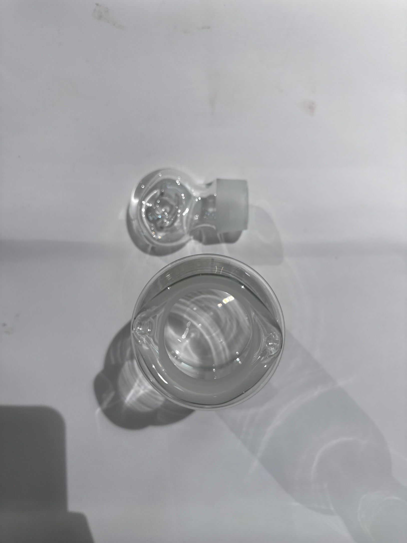 Flaske m. Låg i glas