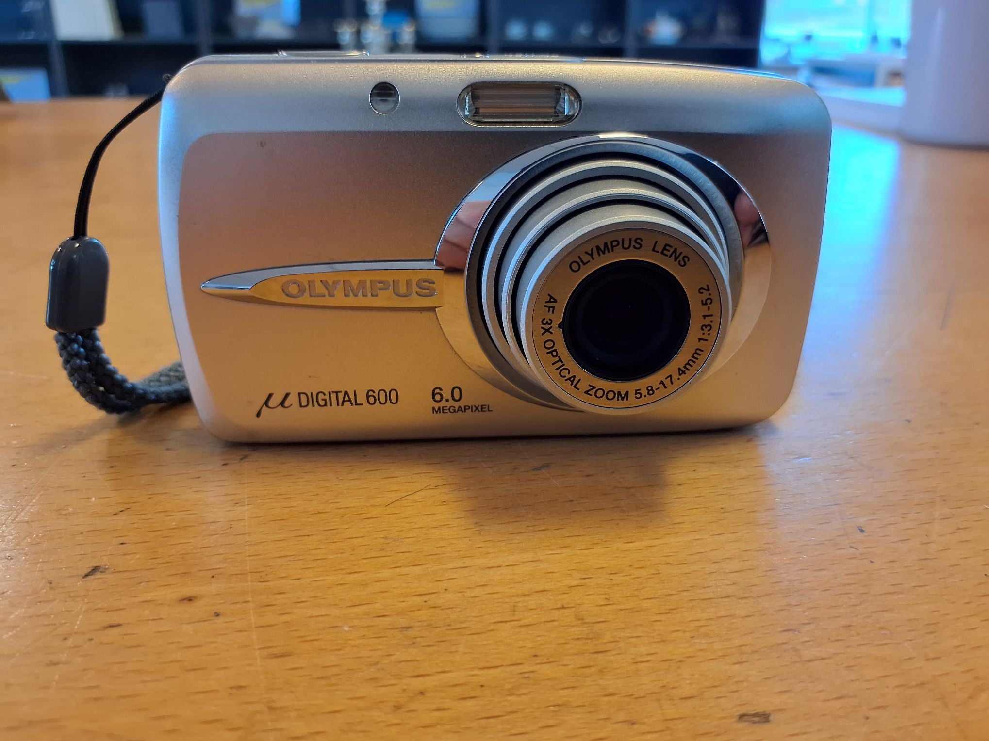Olympus digital 600 kamera