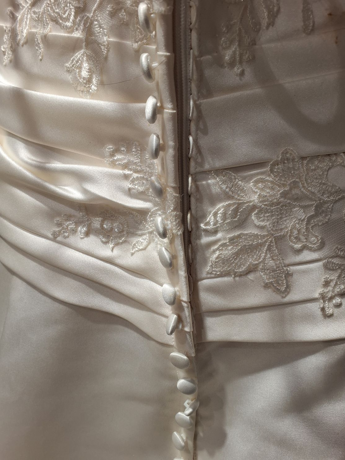 Brudekjole fra Eglantine Creations