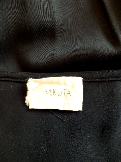 Mikuta Kjole