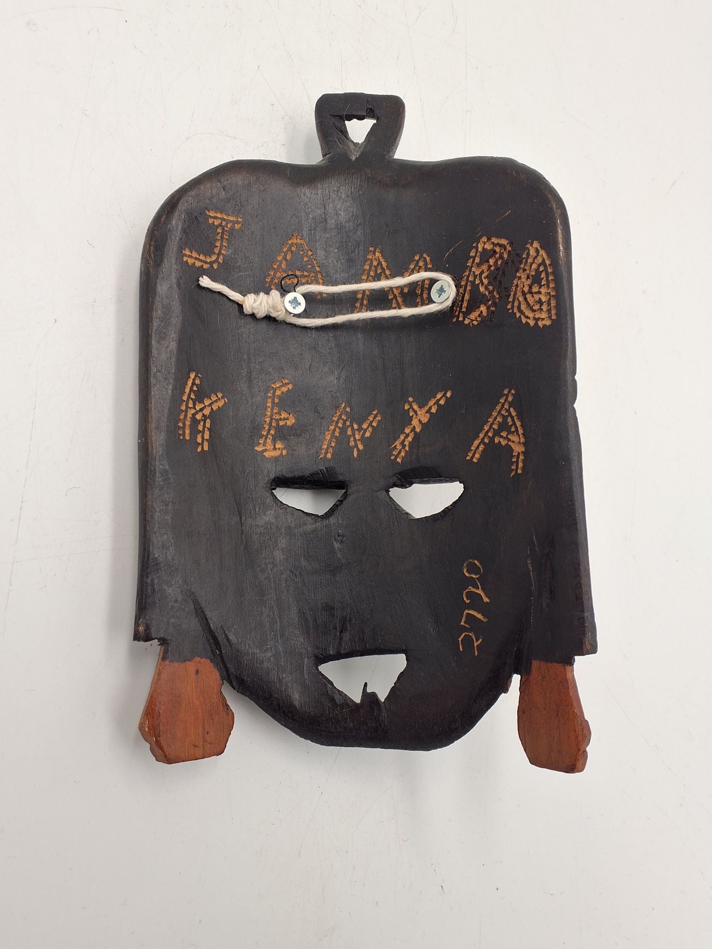 Jambo Kenya, maske