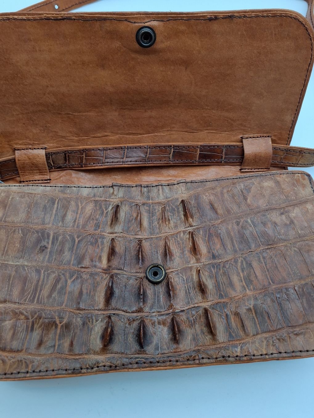 Vintage skuldertaske i krokodilleskind (Hornback)