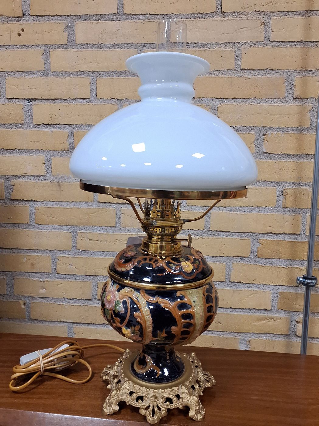 Petroleumslampe porcelæn