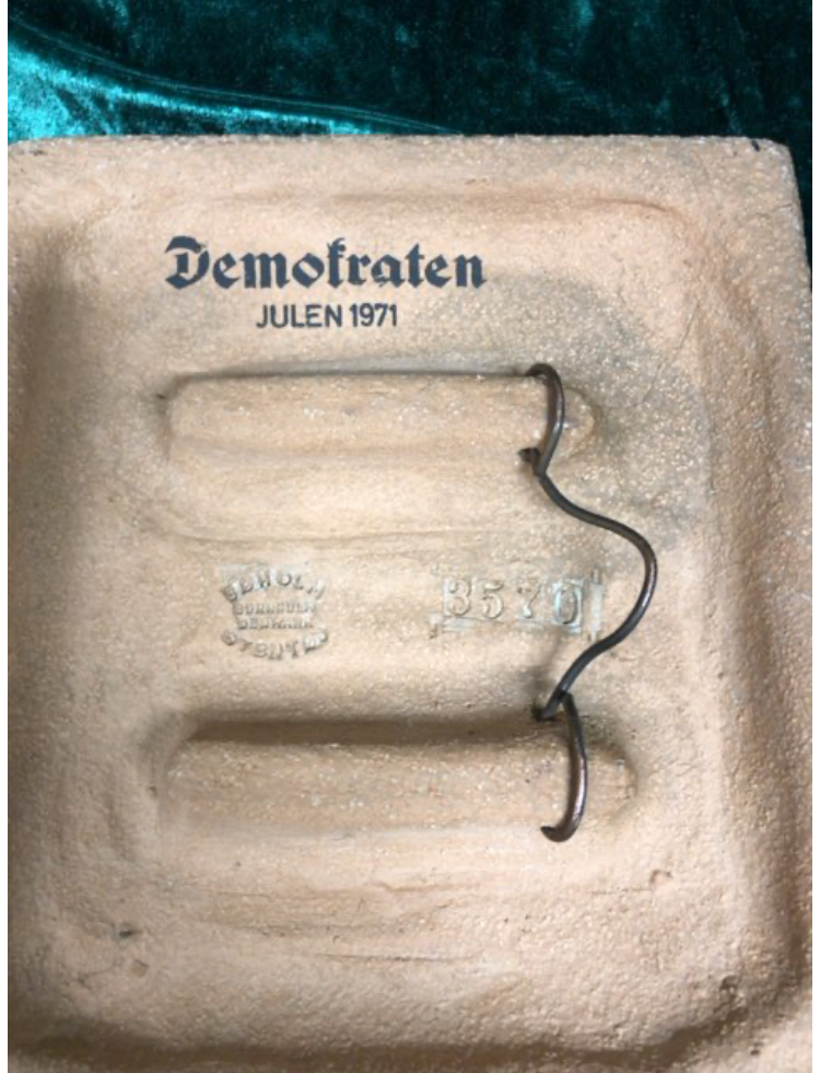 Søholm relief "Fugl på æg"