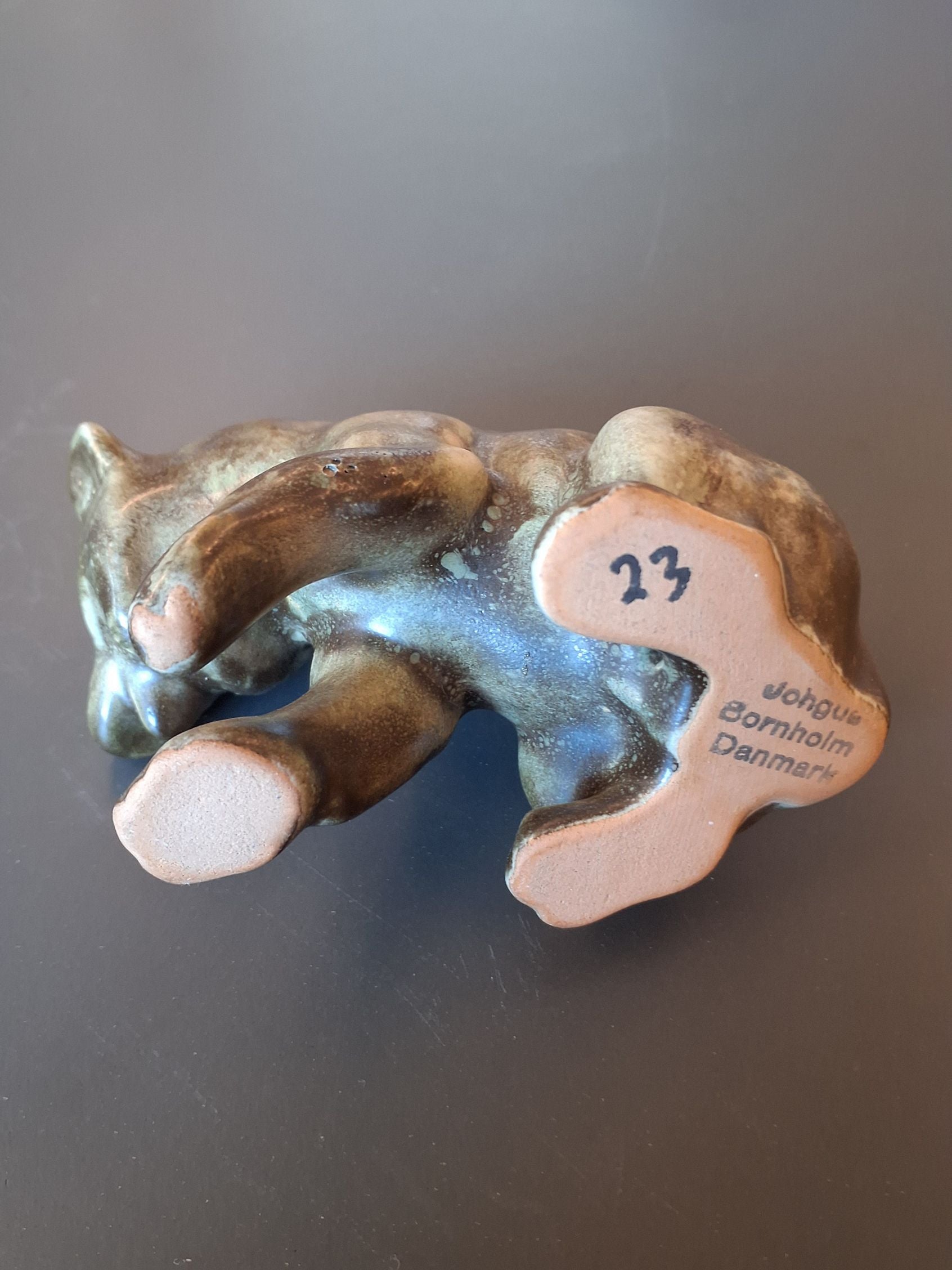 Keramik Johgus bjørn nr.  23