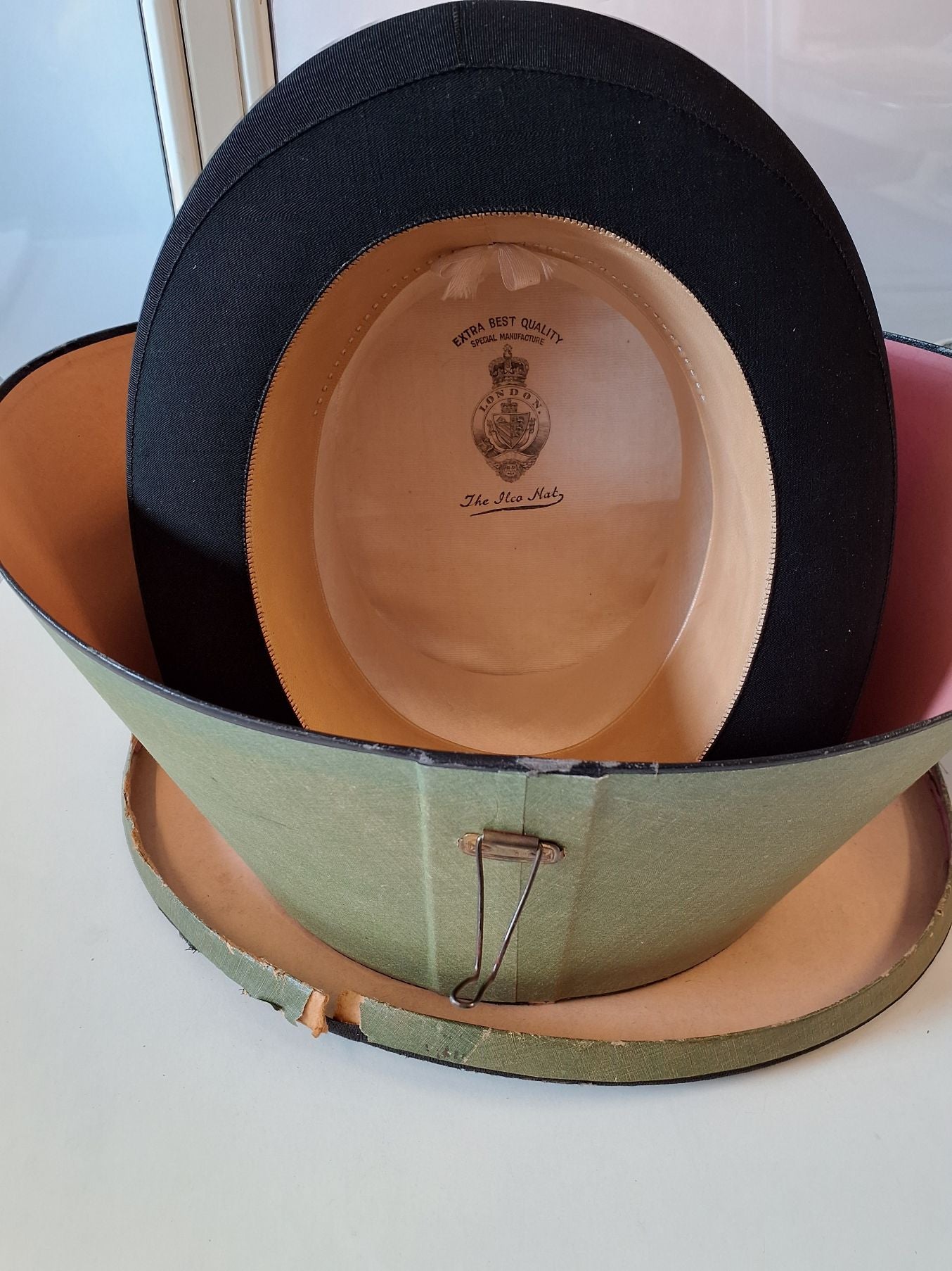 Klassisk vintage cylinderhat