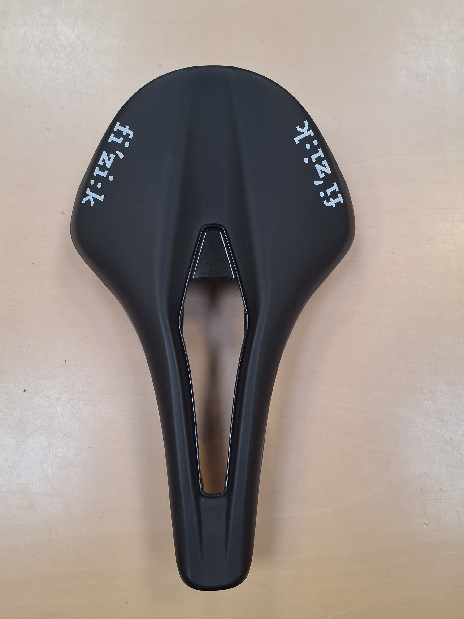 fi'zi:k cykelsæde Tempo R5