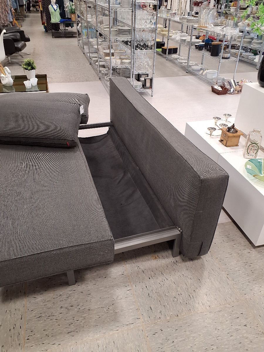 Grå sovesofa