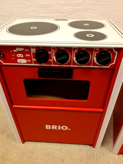 Brio Legekomfur samt håndvask til køkken