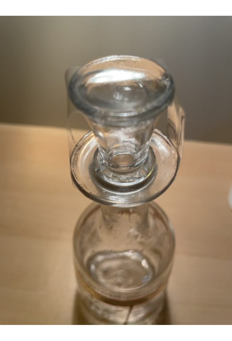 Karaffel i klart glas