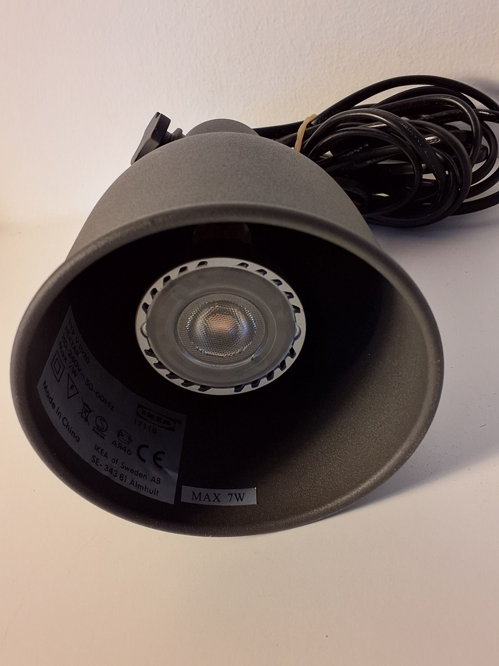 Sort væg/loft-lampe