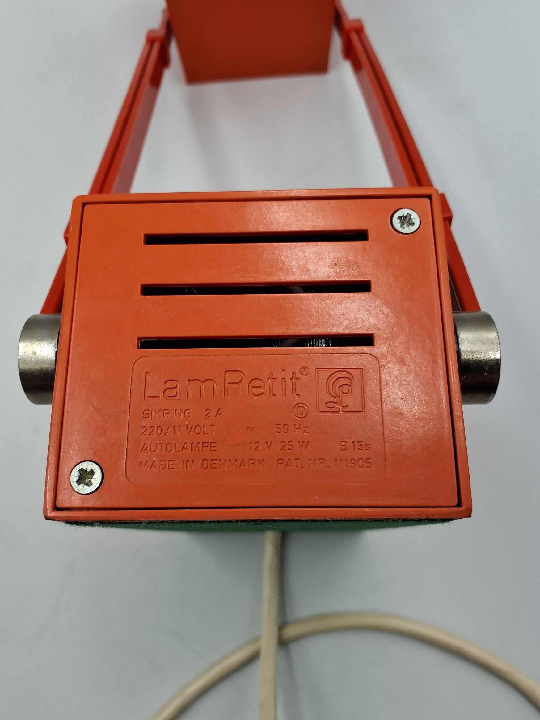 Retro Lampetit SFN 924